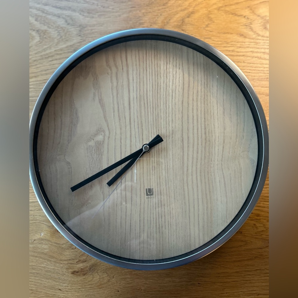 Umbra - Modern Madera Wall Clock